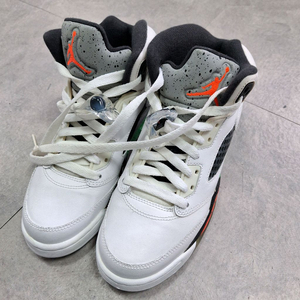 나이키 에어조던5 레트로 235