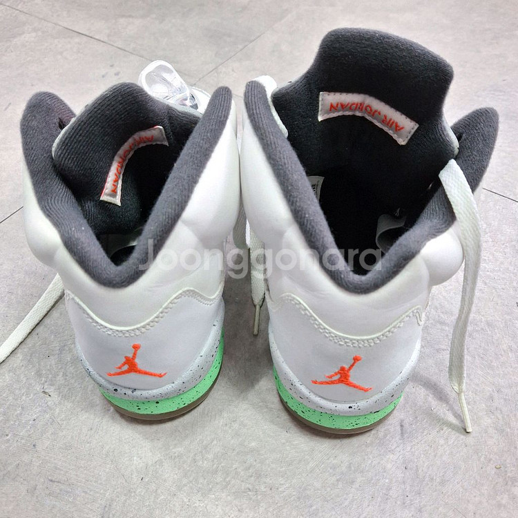 나이키 에어조던5 레트로 235--5