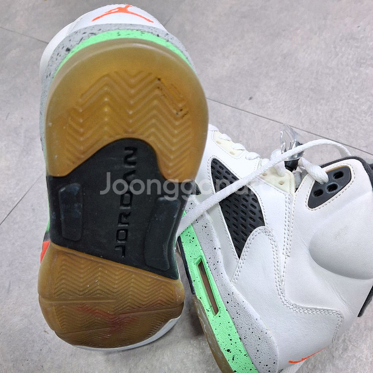 나이키 에어조던5 레트로 235--3