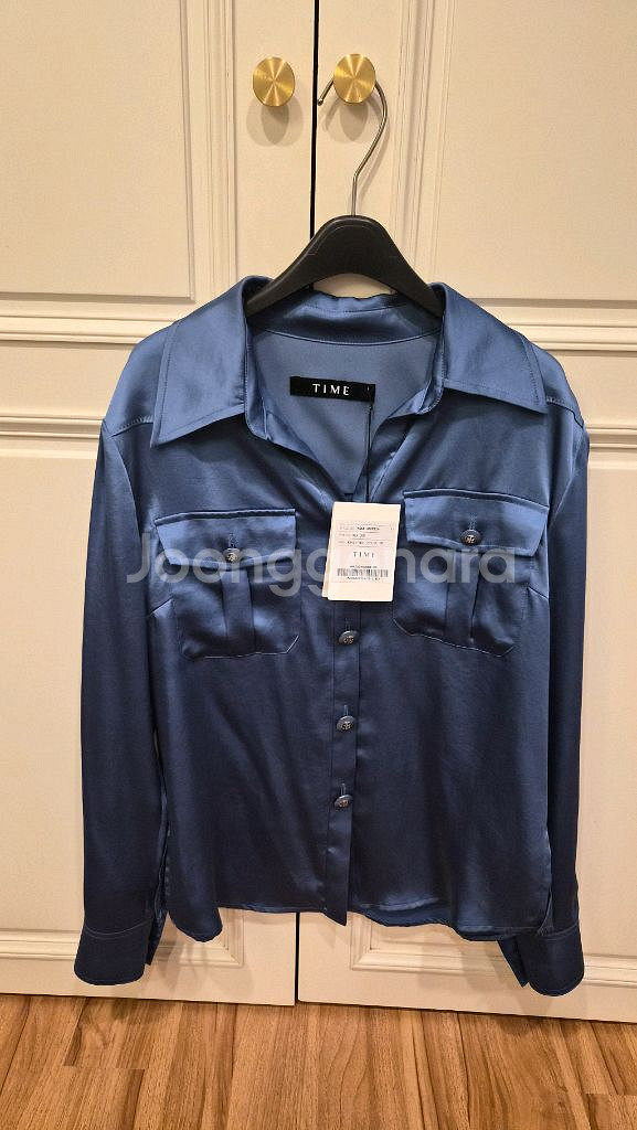 한섬 타임 오픈 칼라 포켓 셔츠--5