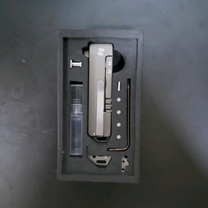 Tirant razor v3 유틸리티 나이프 팝니다.