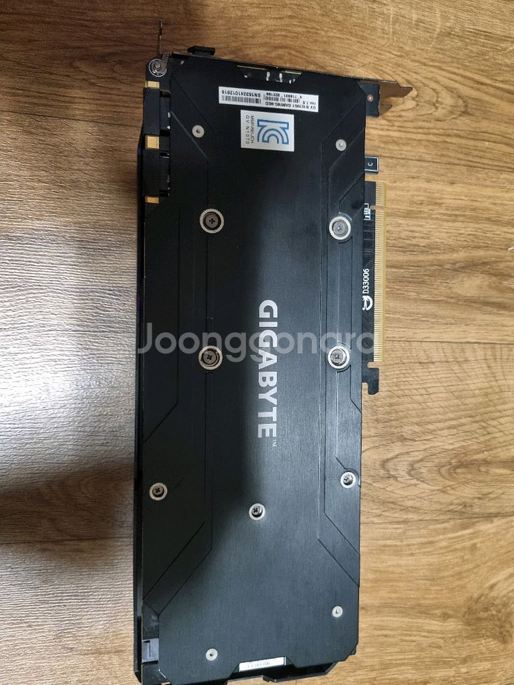 gtx1070 고장 전원 안들어옴 부품용으로 쓰실분--0