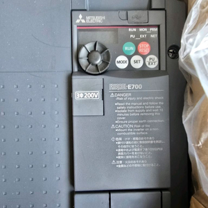 미쓰비시 인버터 5.5키로 새상품