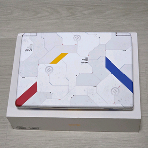 gpd 윈맥스2 hx370 64 2tb lte 팝니다