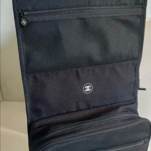 새상품 새상품 정품 샤넬 트래블 파우치