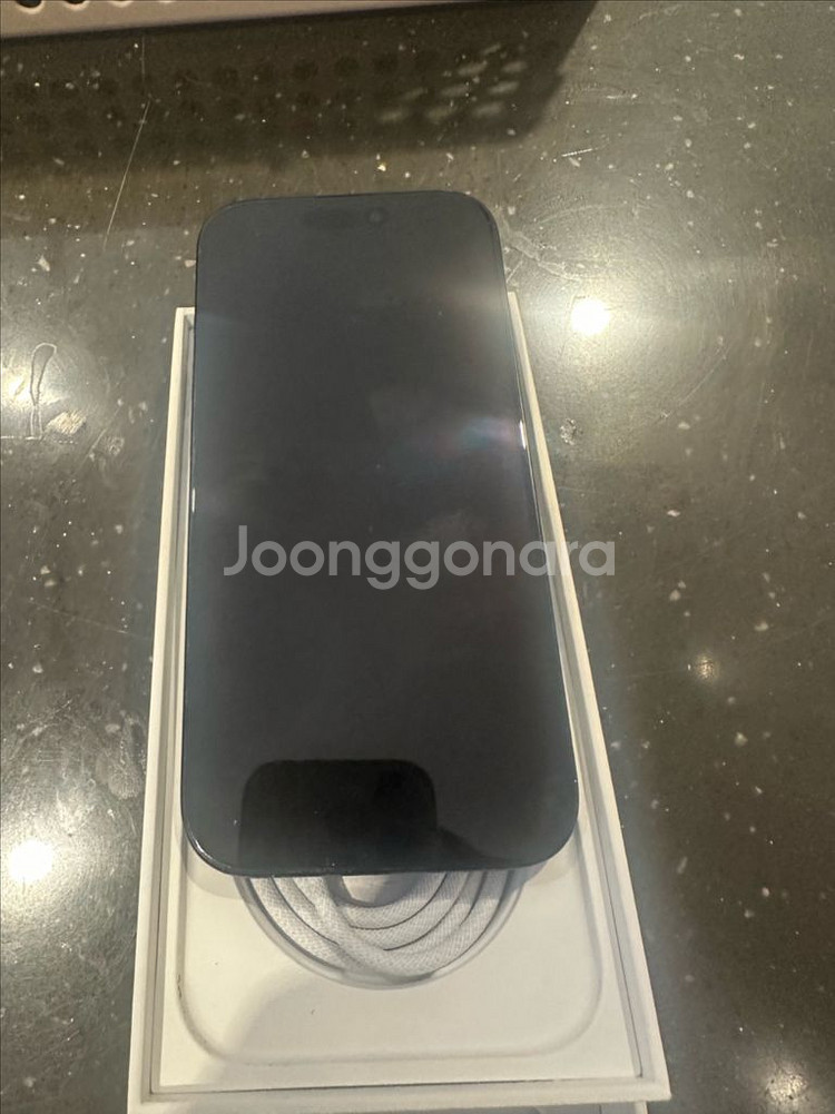 아이폰16프로 512gb 블랙티타늄 팜니다--3