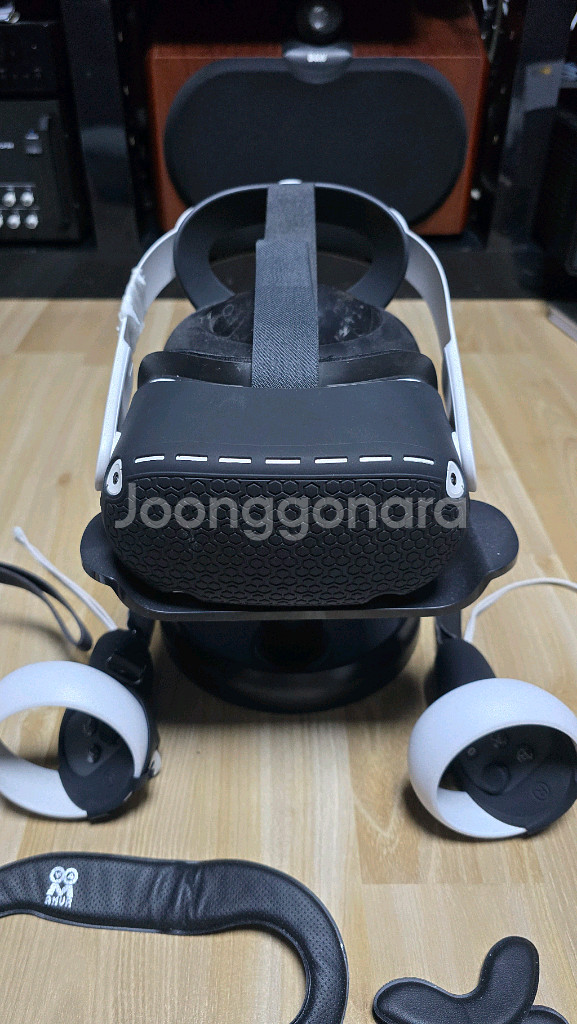 퀘스트 2 256G 악세사리 세트--1
