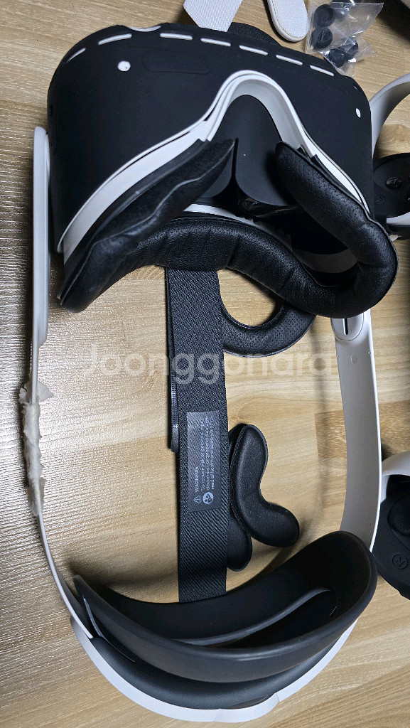 퀘스트 2 256G 악세사리 세트--2