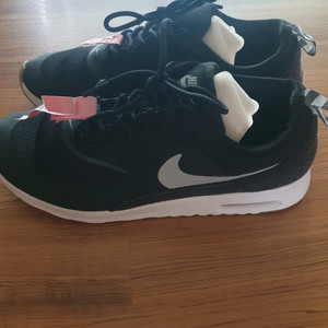 나이키 에어 여성 운동화 250사이즈 블랙