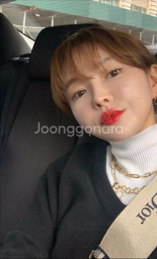 모어쥬드 체인 골드 목걸이--4