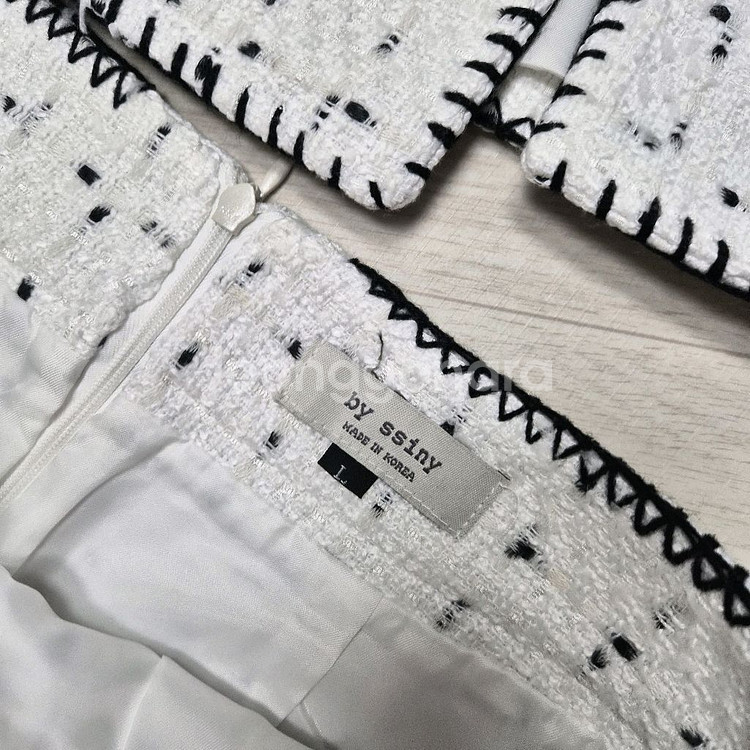 트위드세트 화이트 셋업 L 바이씨니--5