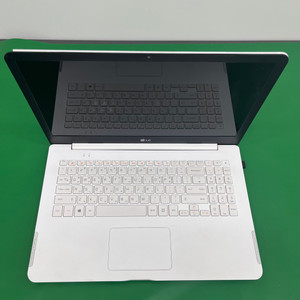 LG 그램 노트북 (i7-6500 , 램 8G)