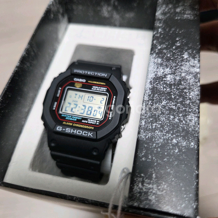 지샥 DW-5600RL-1 팝니다--1
