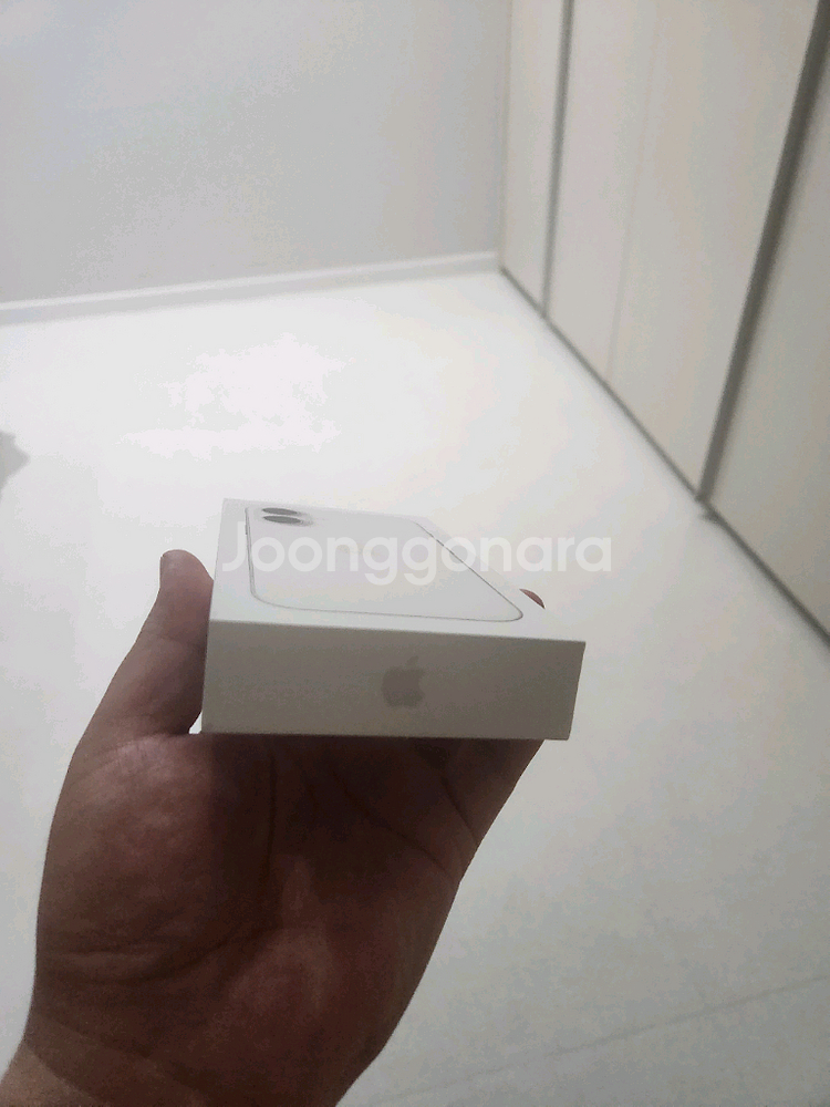아이폰 16 미개봉 자급제 화이트 128gb--1