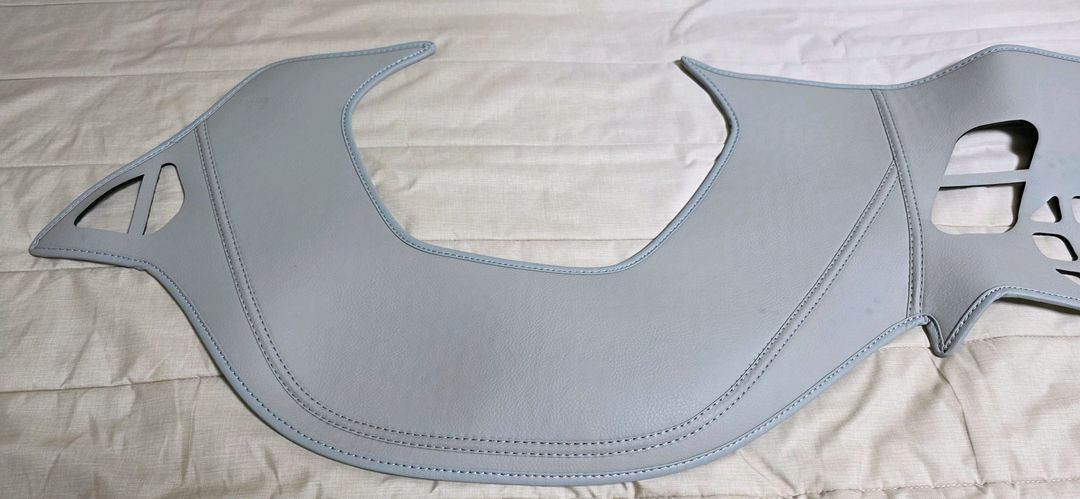 BMW G30 5시리즈 대쉬보드커버 DUB 레더에디션 이미지