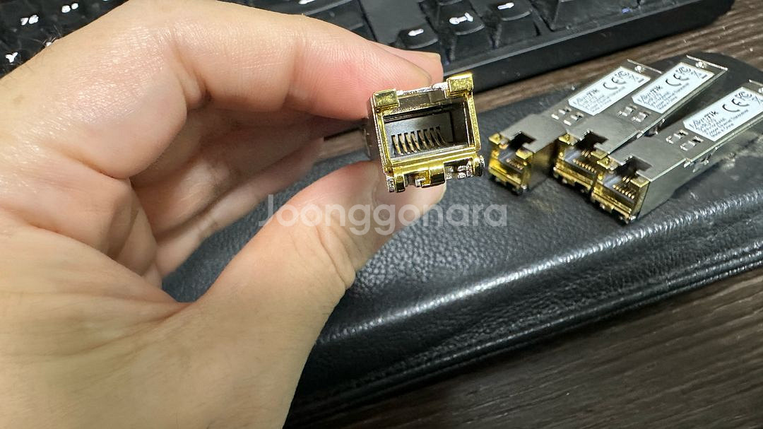 MikroTik 미크로틱 S+RJ10 10Gb 팝니다--2