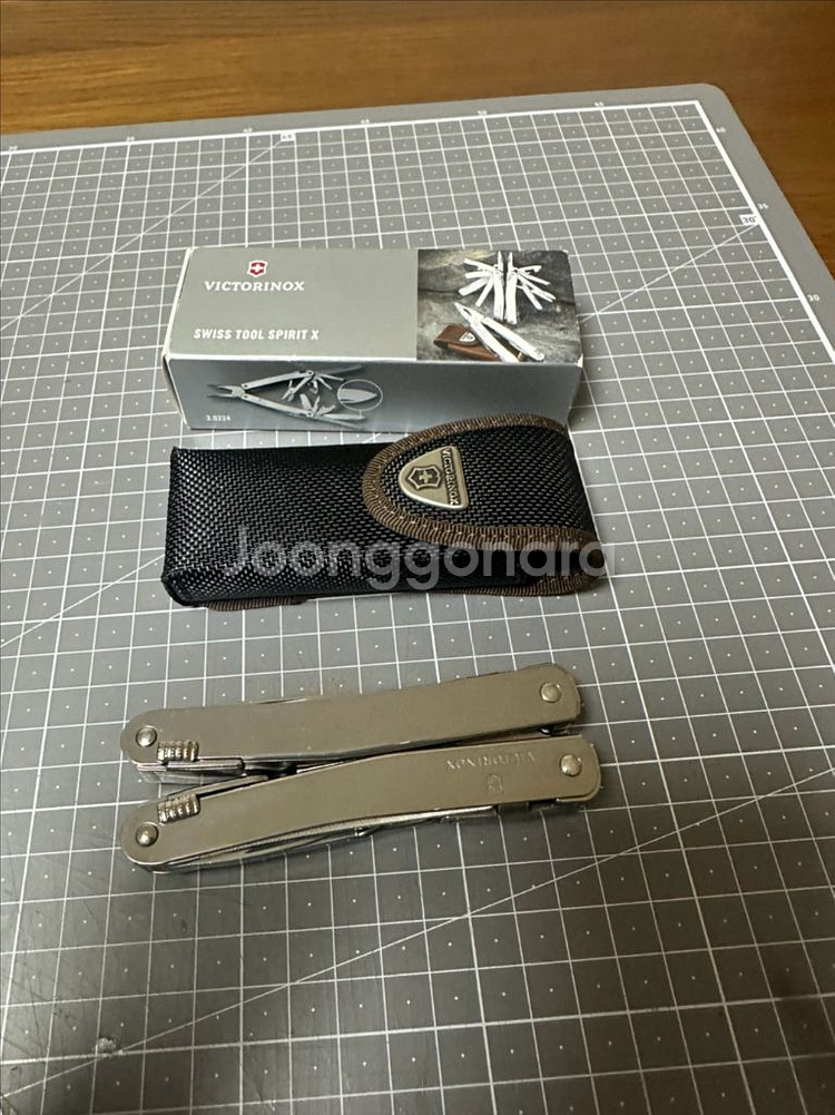 빅토리녹스 멀티툴 스리핏X--0