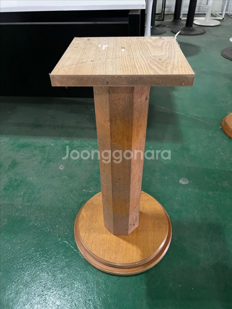 중고 테이블 나무다리 2인용 4인용 팝니다--1