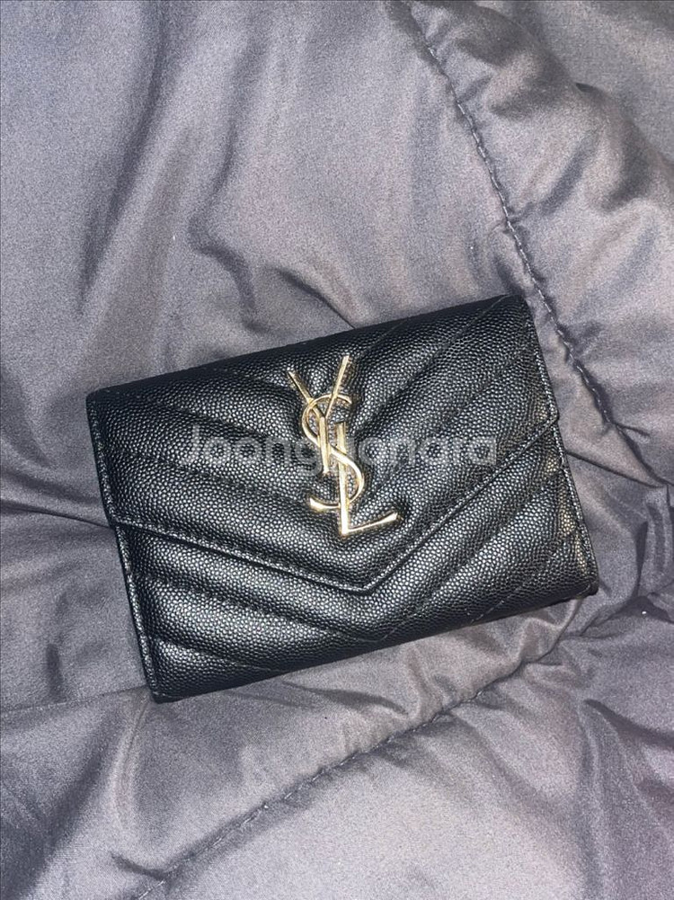 입생로랑 중지갑--0