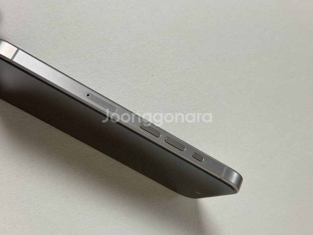 아이폰 15 pro 내추럴 티타늄 256기가--2