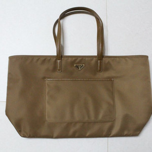 프라다 리에디션 1978 라지 리나일론 토트백