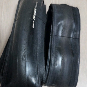 맥시스 퍼슈어 28C 로드 타이어 2개