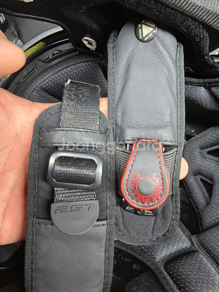 LS2 FF901 시스템 헬멧 팝니다.--9