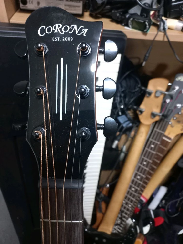 코로나 AP 100EQ 통기타 이미지