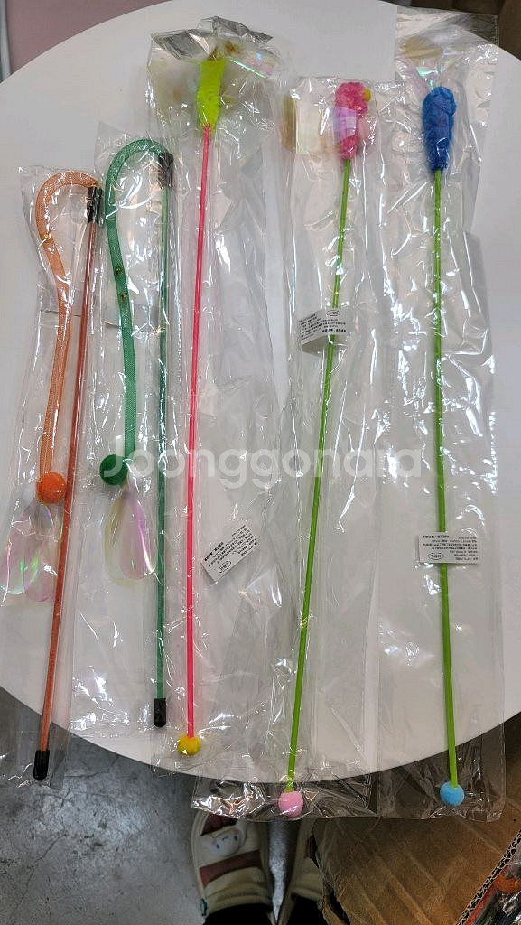 고양이 장난감 재고정리--2