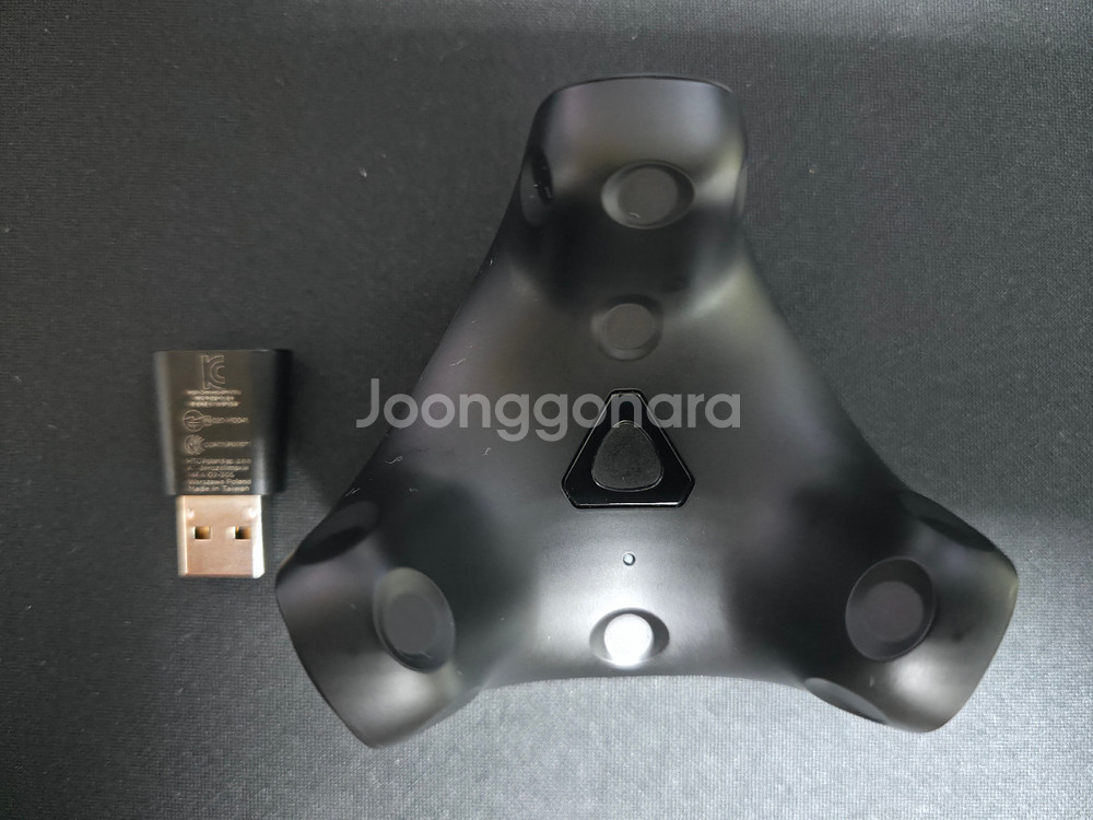 HTC 바이브 트레커 3.0 2개 팝니다.--0