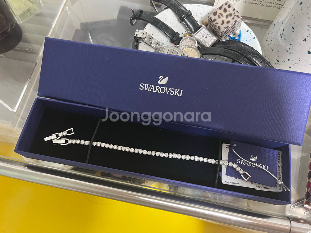 스왈로브스키 테니스팔찌 팝니다--0