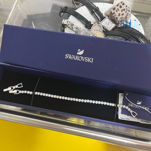 스왈로브스키 테니스팔찌 팝니다