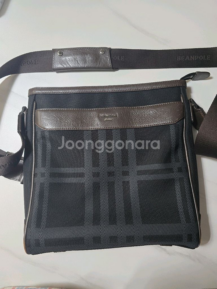 빈폴 크로스 가방--1