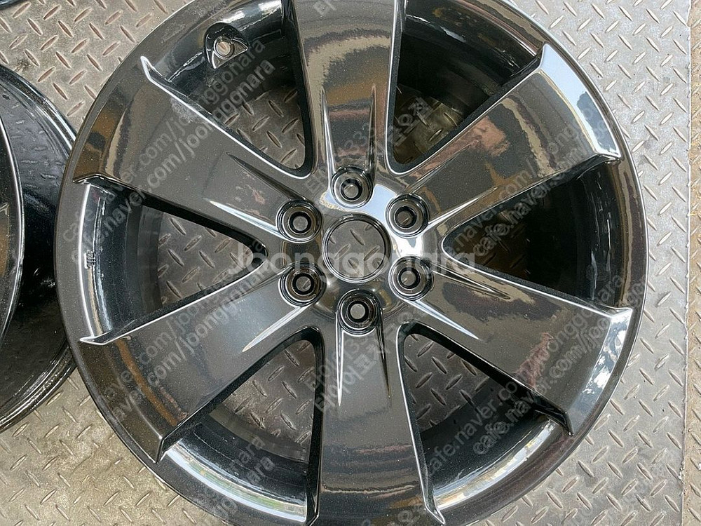 18인치 모하비 유광블랙 순정휠 한대분--2