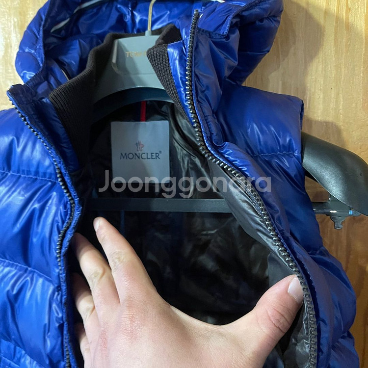 몽클레어 패딩 베스트 판매 합니다.--1