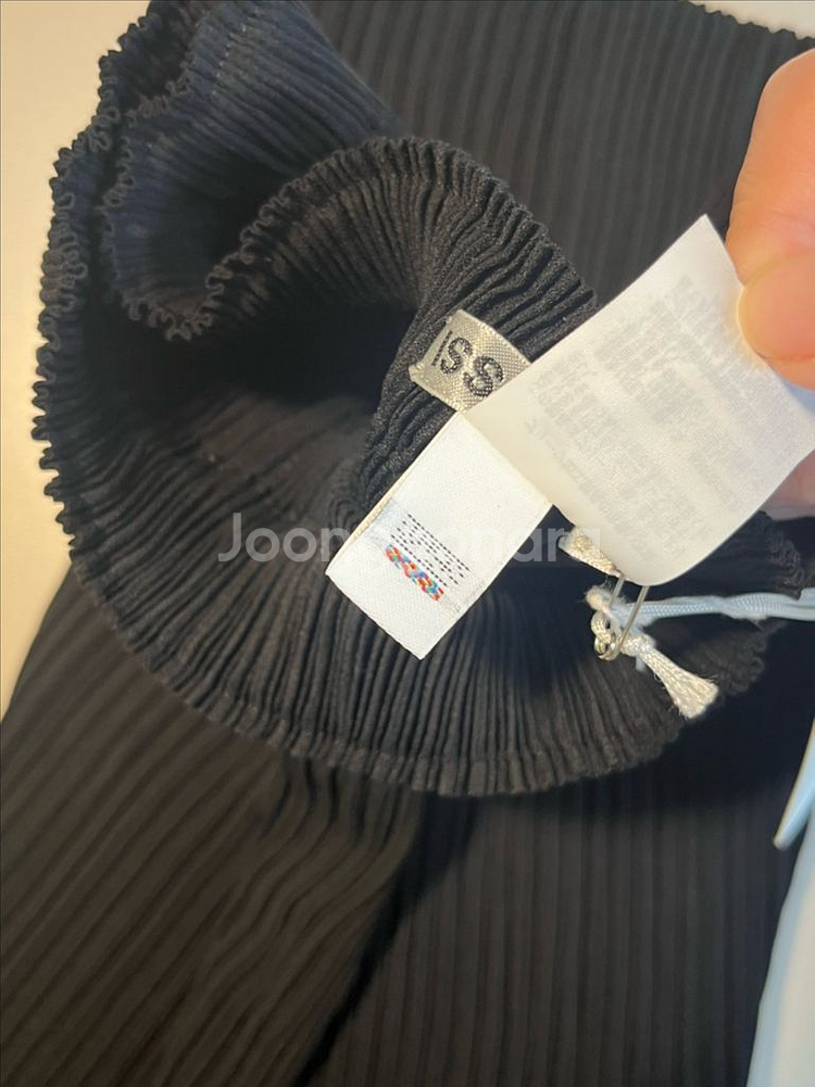 이세이미야케 해칭스커트 블랙 1사이즈 새상품--3