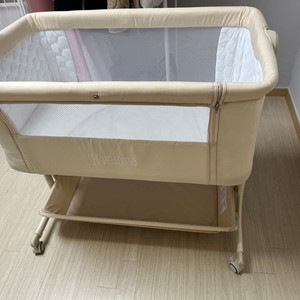 ️무료나눔 헬로디노 아기침대 / 한달 방수매트 깔고사