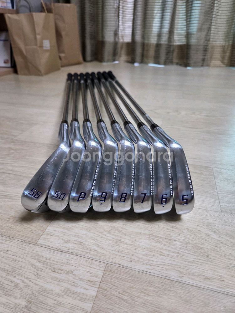 브리지스톤 V300 8세대 아이언 (8개) 판매합니다--2
