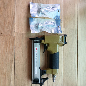 몰딩용 실타카 625