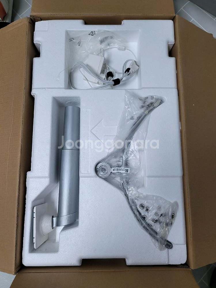 LG 32UN650 4k 고해상도 모니터--1