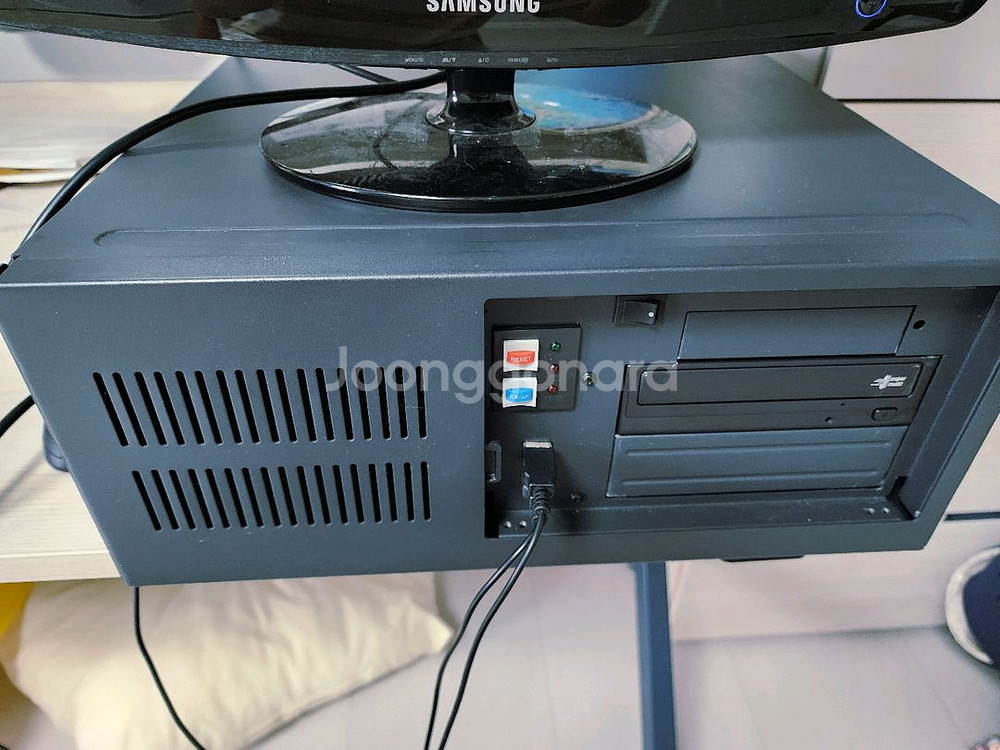 워크스테이션 본체 팝니다. I5-6500, 12ram--0