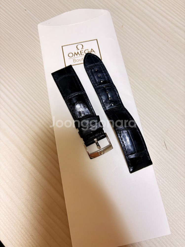 오메가 블랙 악어 가죽 스트랩 20mm 팝니다--0