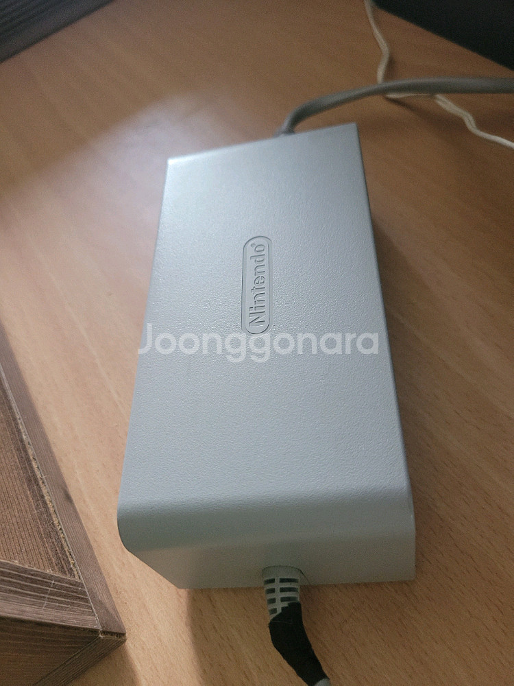 위유 wiiu 팔아요. 닌텐도 위유 wiiu 정품입니다--4