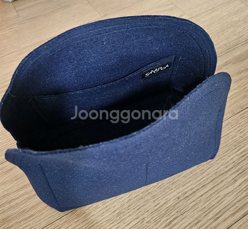 루이비통 알마 BB 에피 네이비--6