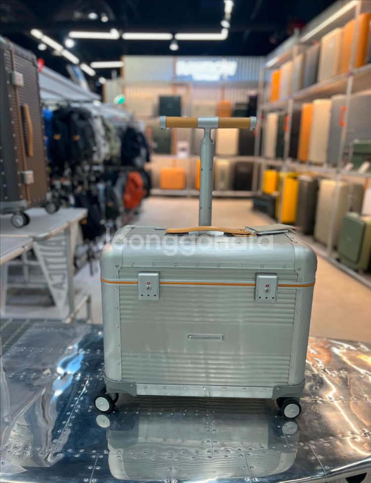 2025년 신제품 로우로우캐리어 ALU 44L / 17--0