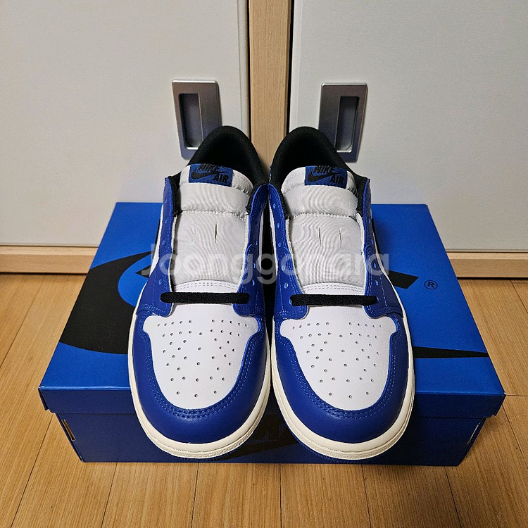 [새상품] 나이키 조던1 로우 게임로얄 290--0