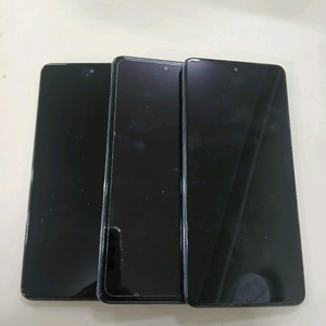 갤럭시퀀텀3 128GB 블루 단말기 여러대 입니다.