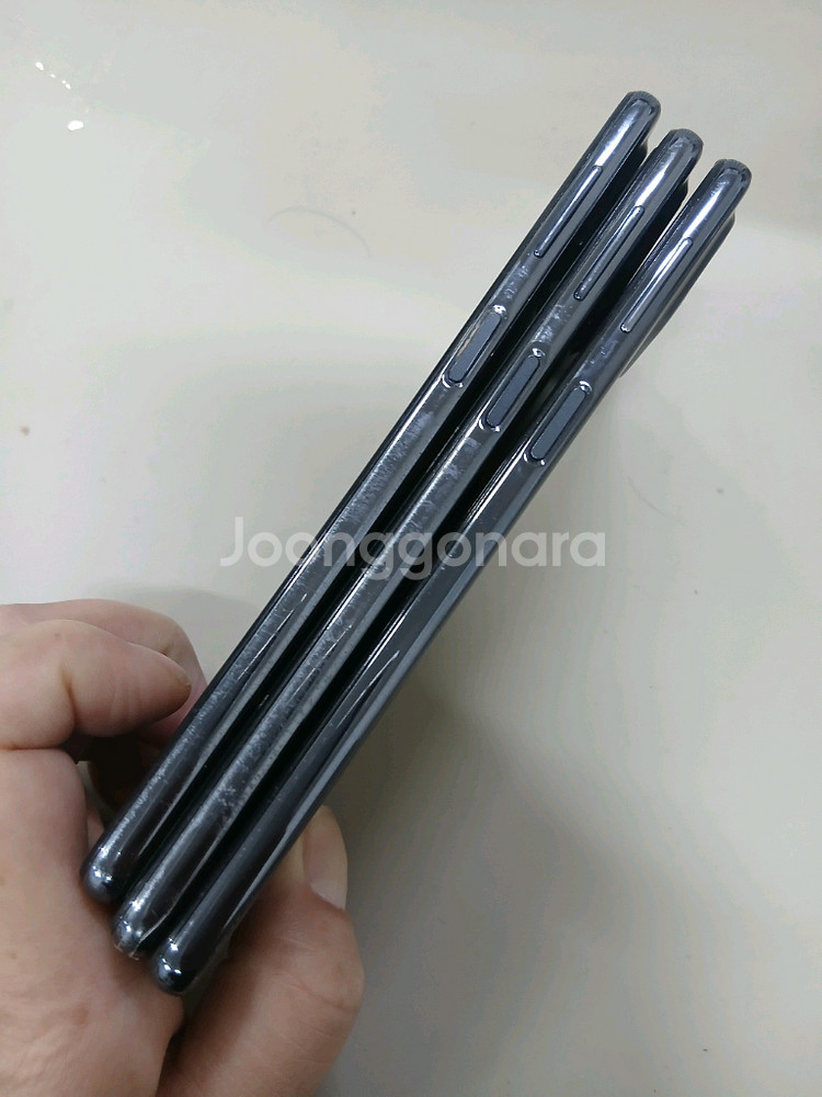 갤럭시퀀텀3 128GB 블루 단말기 여러대 입니다.--2