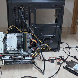 i7-7700K+DDR4 24GB & i7-4790+D
