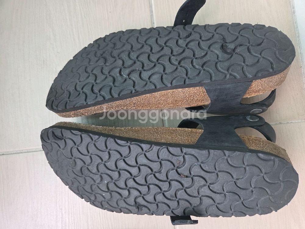 버켄스탁 지제 블랙 샌들 265--1